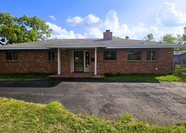 Property at 1609 Turtle Dr, San Angelo, TX 76904, 3 beds, 2 baths