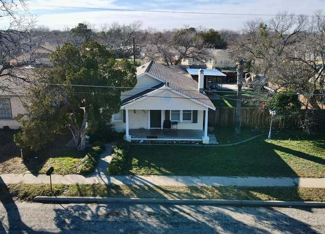 Property at 1617 S Harrison St, San Angelo, TX 76901, 3 beds, 2 baths