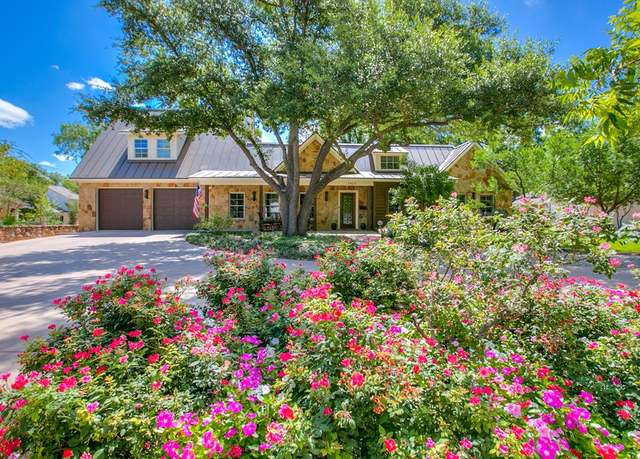 Property at 1414 Paseo De Vaca St, San Angelo, TX 76901, 4 beds, 5 baths