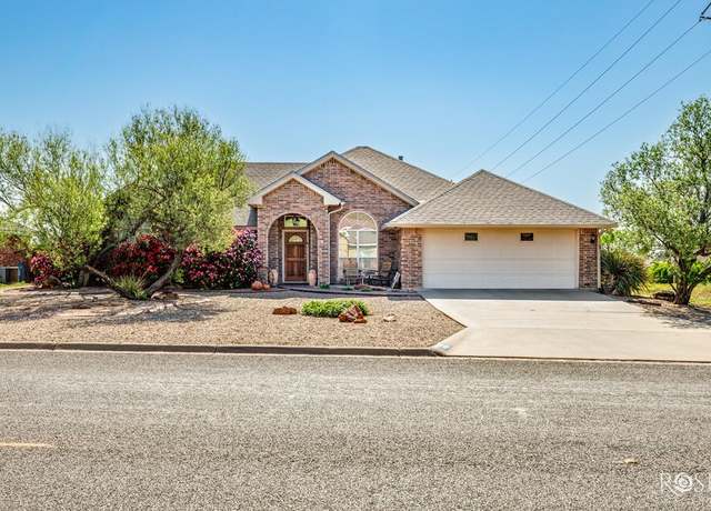 Property at 702 Hunters Glen Rd, San Angelo, TX 76901, 4 beds, 2.5 baths