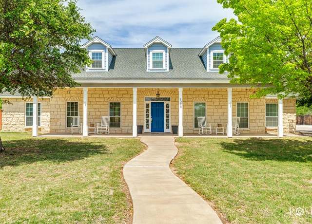 Property at 1258 Gleneagles Dr, San Angelo, TX 76904, 4 beds, 3 baths