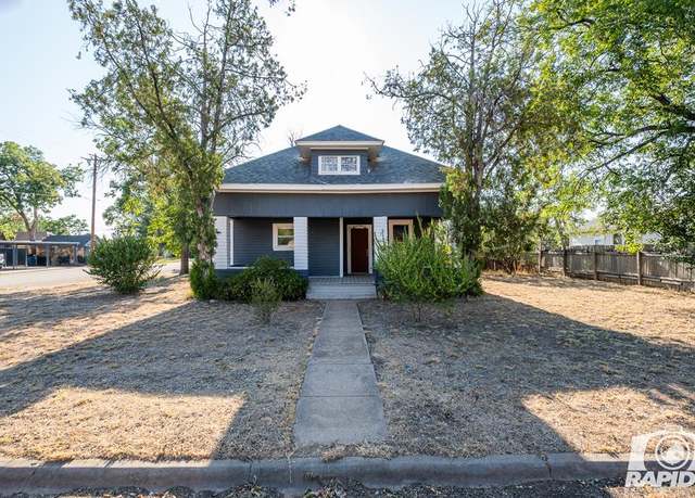 Property at 401 S Washington Dr, Bronte, TX 76933, 2 beds, 1 bath