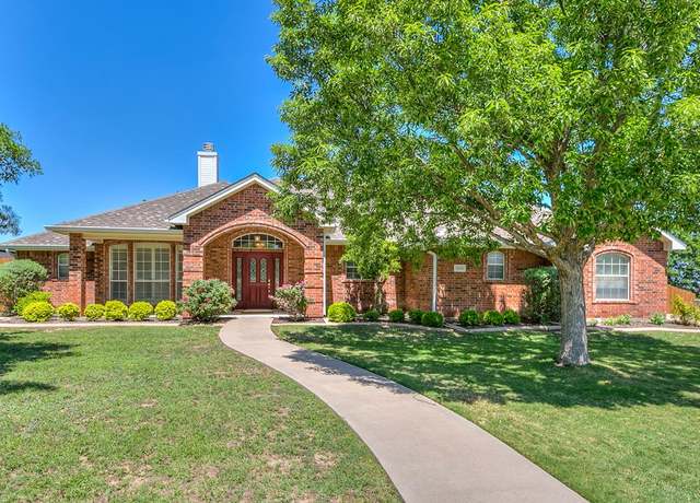 Property at 6006 Warwick Dr, San Angelo, TX 76901, 4 beds, 2.5 baths