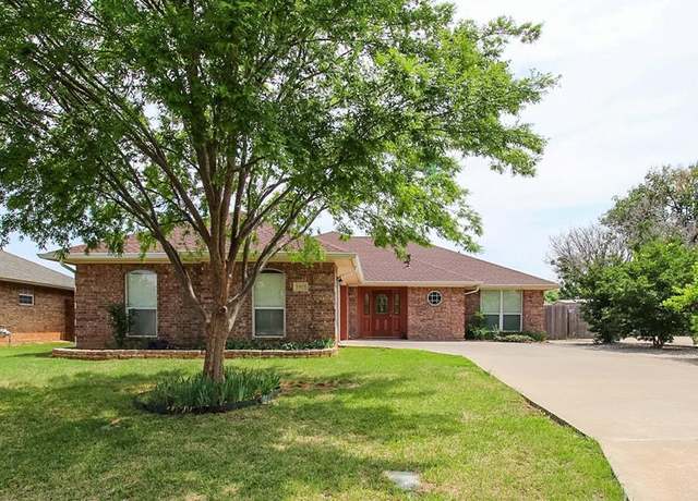 Property at 5905 Stratford Ave, San Angelo, TX 76901, 3 beds, 2 baths