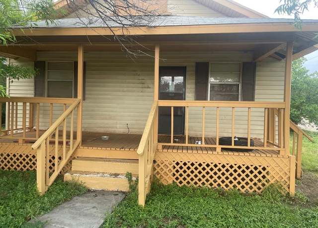 Property at 2602 Waco St, San Angelo, TX 76901, 2 beds, 1 bath