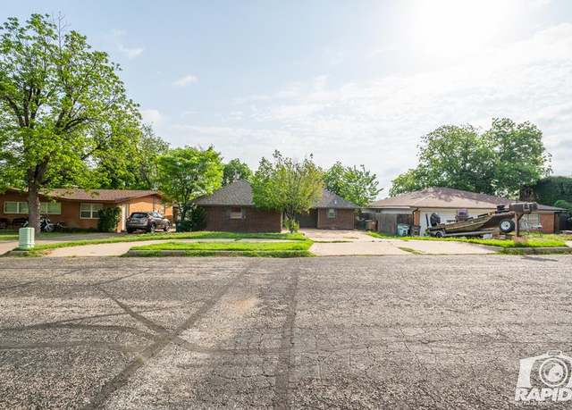 Property at 1016 N Adams Ave, San Angelo, TX 76901, 3 beds, 2 baths