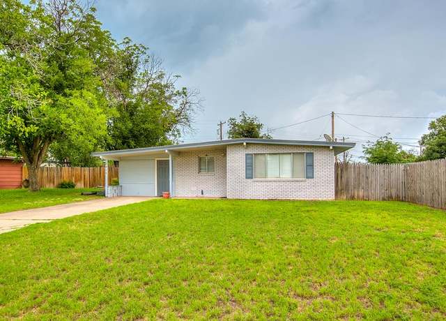 Property at 2310 Oxford Cir, San Angelo, TX 76904, 4 beds, 2 baths