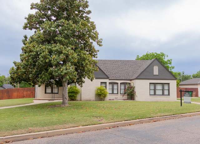 Property at 1905 Live Oak St, San Angelo, TX 76901, 3 beds, 2.5 baths