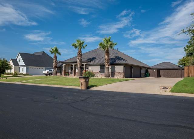 Property at 5514 Enclave Ct, San Angelo, TX 76904, 3 beds, 2 baths