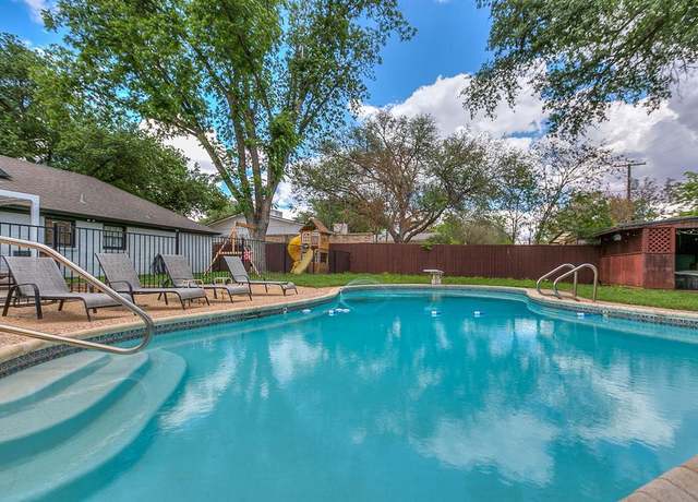 Property at 2671 Oxford Ave, San Angelo, TX 76904, 3 beds, 2 baths