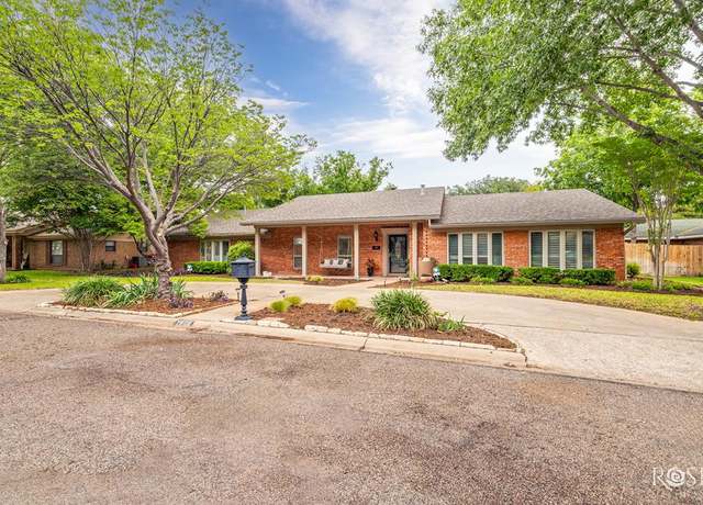 Property at 2806 Alta Vista Ln, San Angelo, TX 76904, 4 beds, 3 baths
