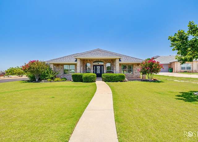 Property at 5801 Barrington Ct, San Angelo, TX 76901, 3 beds, 2 baths
