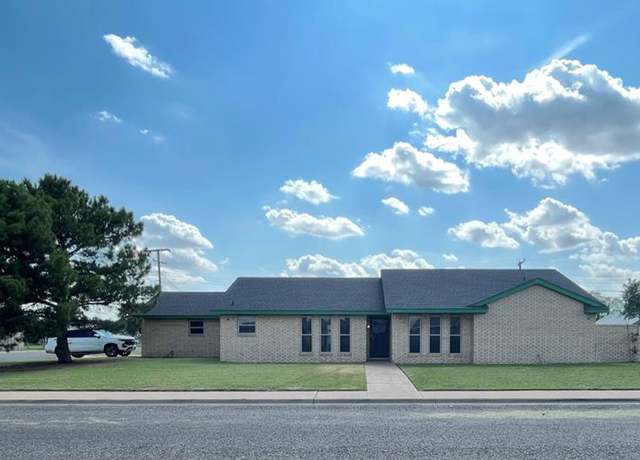 Property at 1008 Pine, Odessa, TX 79763, 3 beds, 2.5 baths