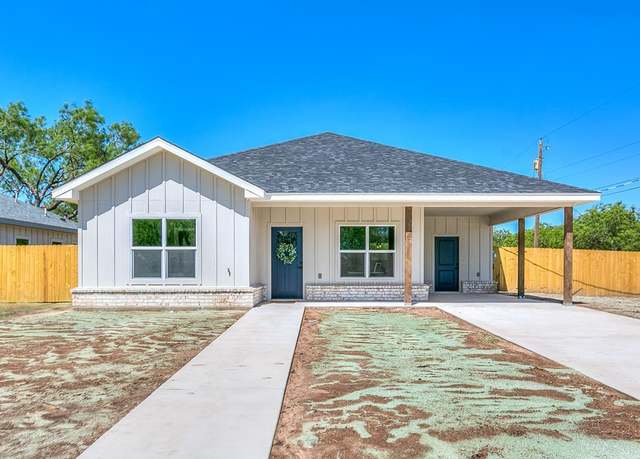 Property at 2122 Deaton St, San Angelo, TX 76903, 3 beds, 2 baths