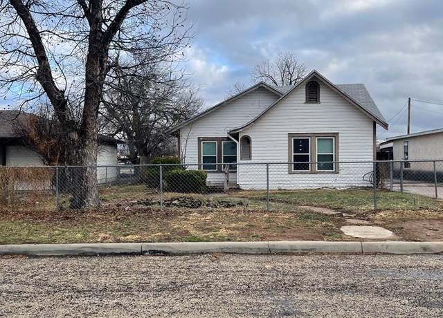 Property at 1835 Willow St, San Angelo, TX 76901, 3 beds, 1 bath