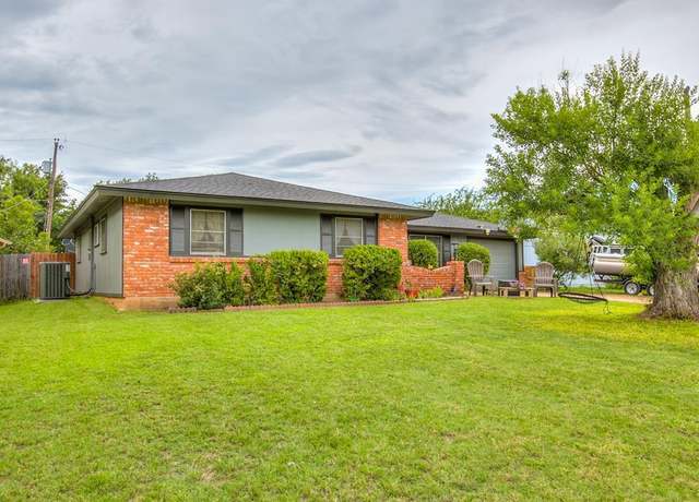 Property at 3321 Westover Terrace Dr, San Angelo, TX 76904, 3 beds, 2 baths