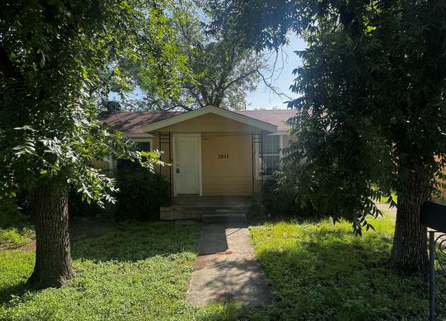 Property at 2811 N Irving St, San Angelo, TX 76903, 2 beds, 1 bath