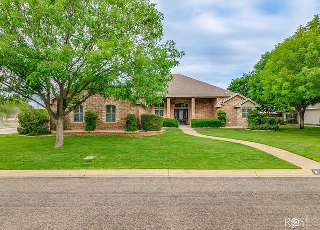 Property at 5531 Woodbine Ln, San Angelo, TX 76904, 4 beds, 3 baths