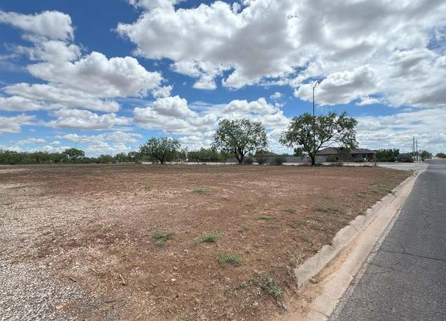 Property at 5020 Travis St, San Angelo, TX 76903