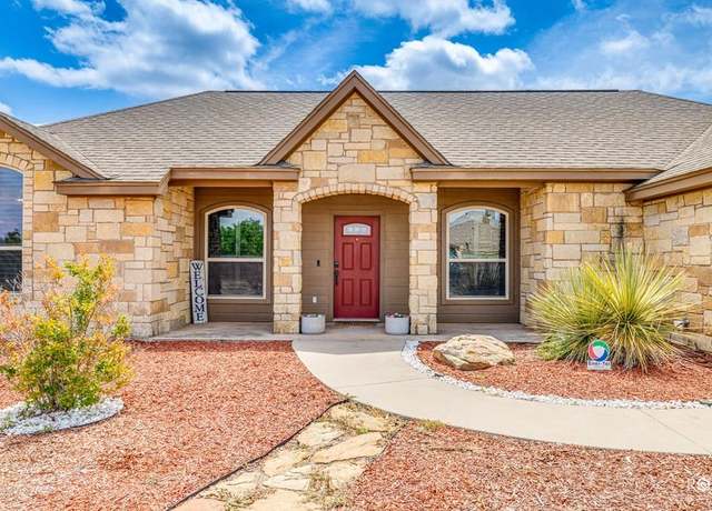 Property at 7519 Bison Trl, San Angelo, TX 76901, 3 beds, 2 baths