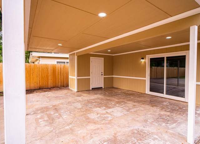 Property at 1521 S Jackson St, San Angelo, TX 76904, 3 beds, 2 baths
