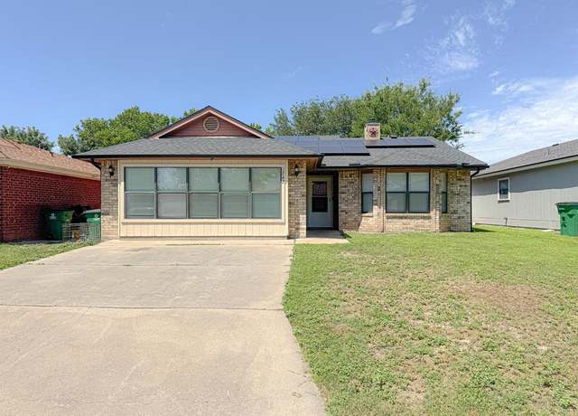 Property at 1242 Tres Rios Dr, San Angelo, TX 76903, 4 beds, 2 baths