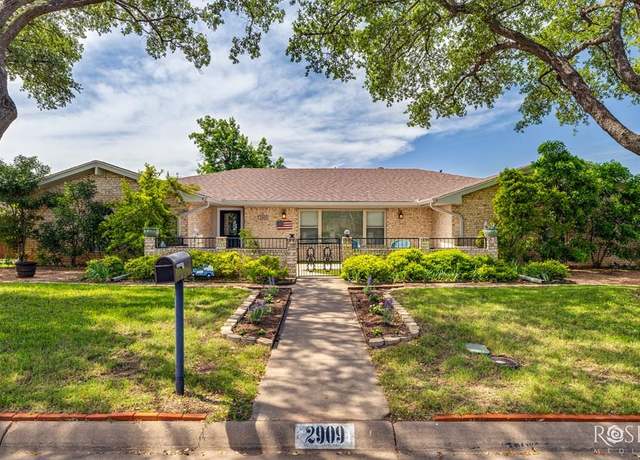 Property at 2909 Palo Duro Dr, San Angelo, TX 76904, 4 beds, 3 baths