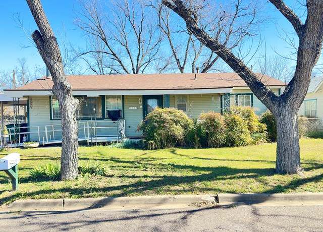 Property at 2028 N Magdalen St, San Angelo, TX 76903, 4 beds, 2 baths