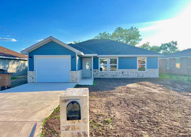 Property at 2009 Hudson St, San Angelo, TX 76903, 3 beds, 2 baths