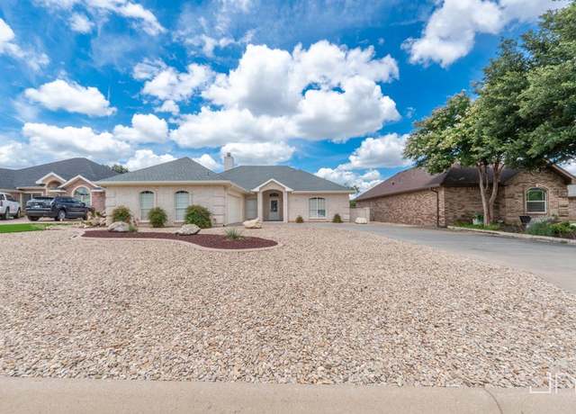 Property at 6014 Warwick Dr, San Angelo, TX 76901, 3 beds, 2 baths