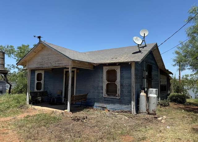 Property at 2902 Red Bluff Cir, San Angelo, TX, 1 bed, 0.5 baths
