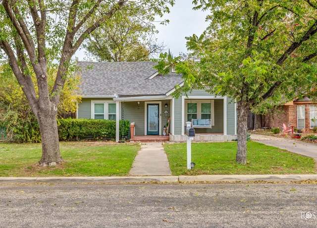 Property at 1310 Austin St, San Angelo, TX 76903, 3 beds, 2 baths