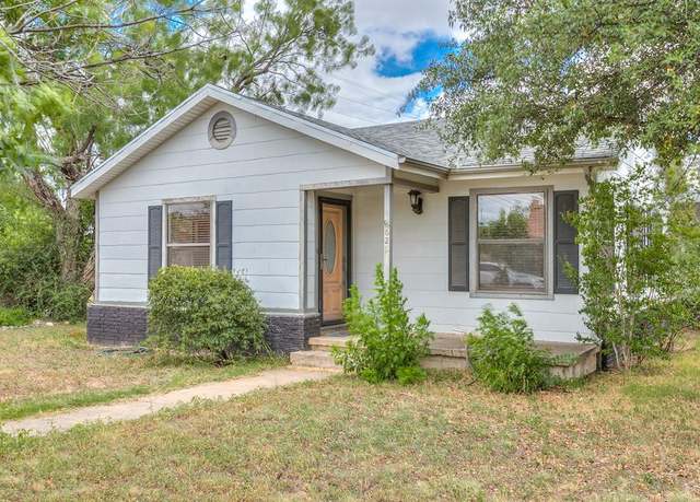 Property at 620 N Jefferson St, San Angelo, TX 76901, 3 beds, 2 baths