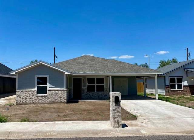 Property at 1810 Ellis St, San Angelo, TX 76905, 3 beds, 2 baths