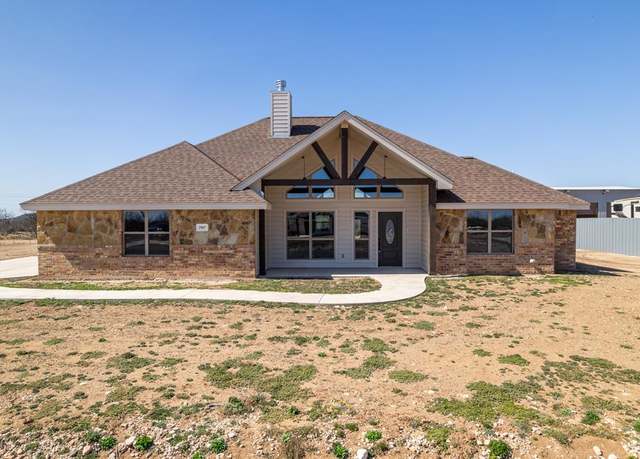 Property at 2967 Reindeer Run, San Angelo, TX 76901, 4 beds, 2 baths