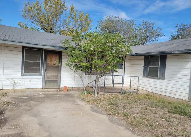 Property at 408 W Oak Ave, Sonora, TX 76950, 3 beds, 2 baths