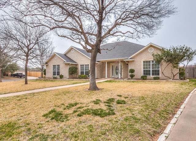 Property at 601 Burlington Rd, San Angelo, TX 76901, 3 beds, 2.5 baths