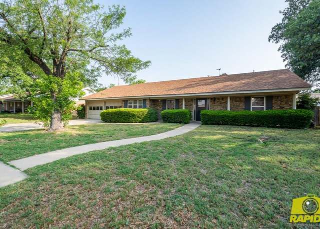 Property at 2720 Tanglewood Dr, San Angelo, TX 76904, 3 beds, 2 baths