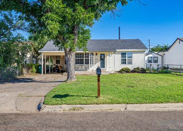 Property at 106 W 18th St, San Angelo, TX 76903, 3 beds, 2 baths