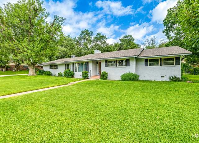 Property at 115 Manor St, Sonora, TX 76950, 3 beds, 2.5 baths