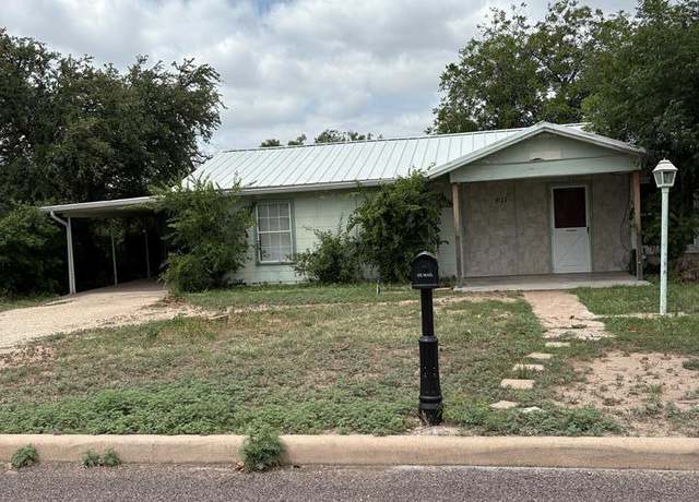 Property at 811 Akin St, San Angelo, TX 76901, 2 beds, 1 bath
