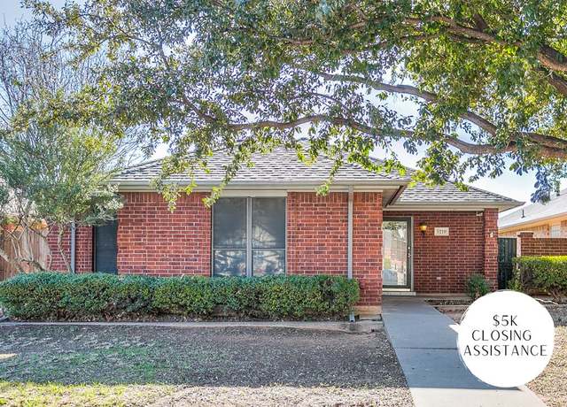 Property at 5210 Oak Grove Blvd, San Angelo, TX 76904, 3 beds, 2 baths
