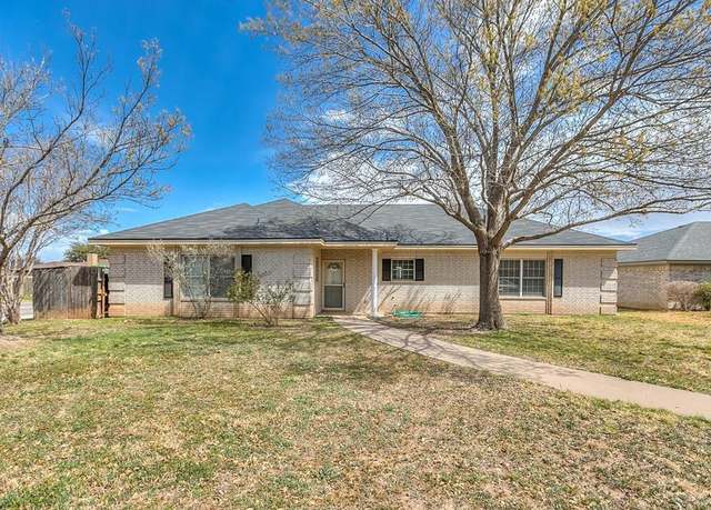 Property at 1110 Selman Ct, San Angelo, TX 76905, 3 beds, 2.5 baths