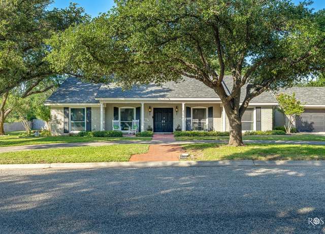 Property at 2305 Douglas Dr, San Angelo, TX 76904, 4 beds, 2.5 baths