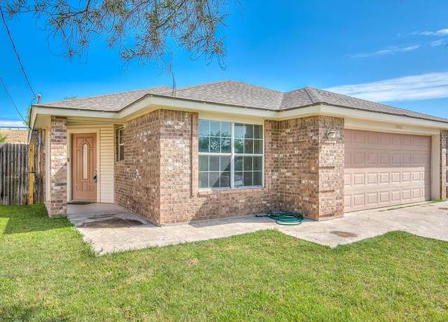 Property at 2902 Freeland St, San Angelo, TX 76901, 3 beds, 2 baths