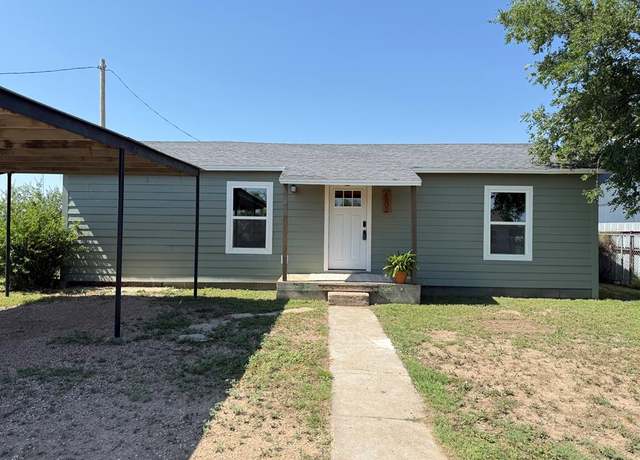 Property at 1702 Ellis St, San Angelo, TX 76905, 3 beds, 1 bath