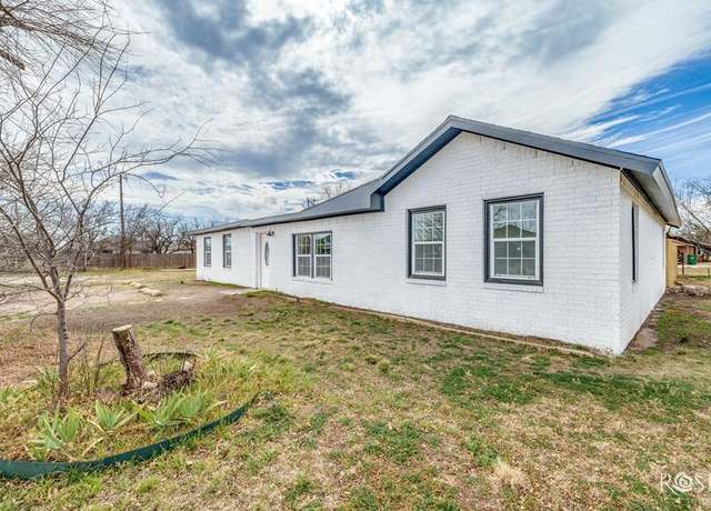 Property at 4815 Bowie St, San Angelo, TX 76903, 4 beds, 2 baths