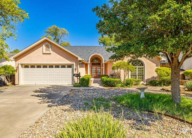 Property at 418 S Adams St, San Angelo, TX 76901, 3 beds, 3 baths
