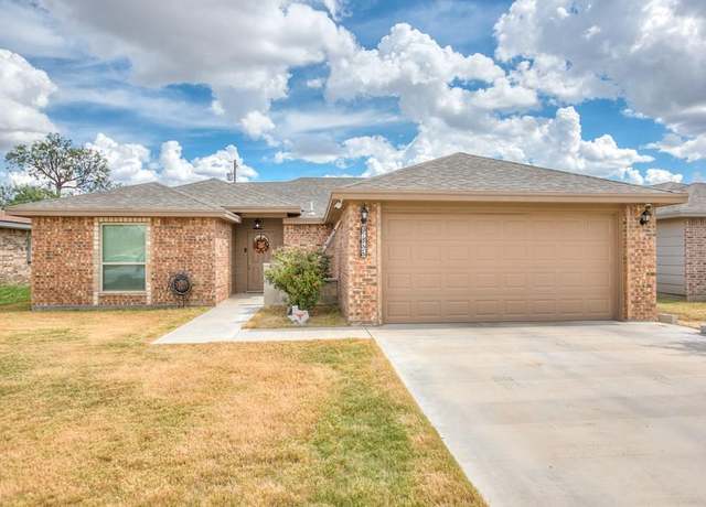 Property at 2455 Jomar St, San Angelo, TX 76901, 3 beds, 2 baths
