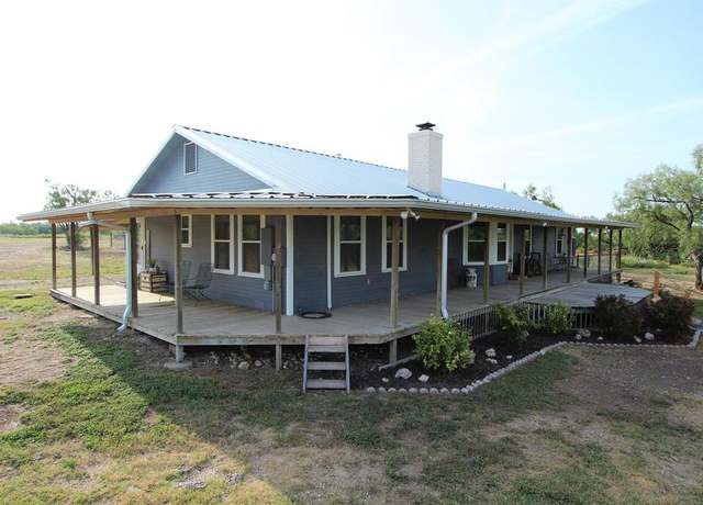 Property at 1451 E 28th St, San Angelo, TX 76903, 3 beds, 3 baths